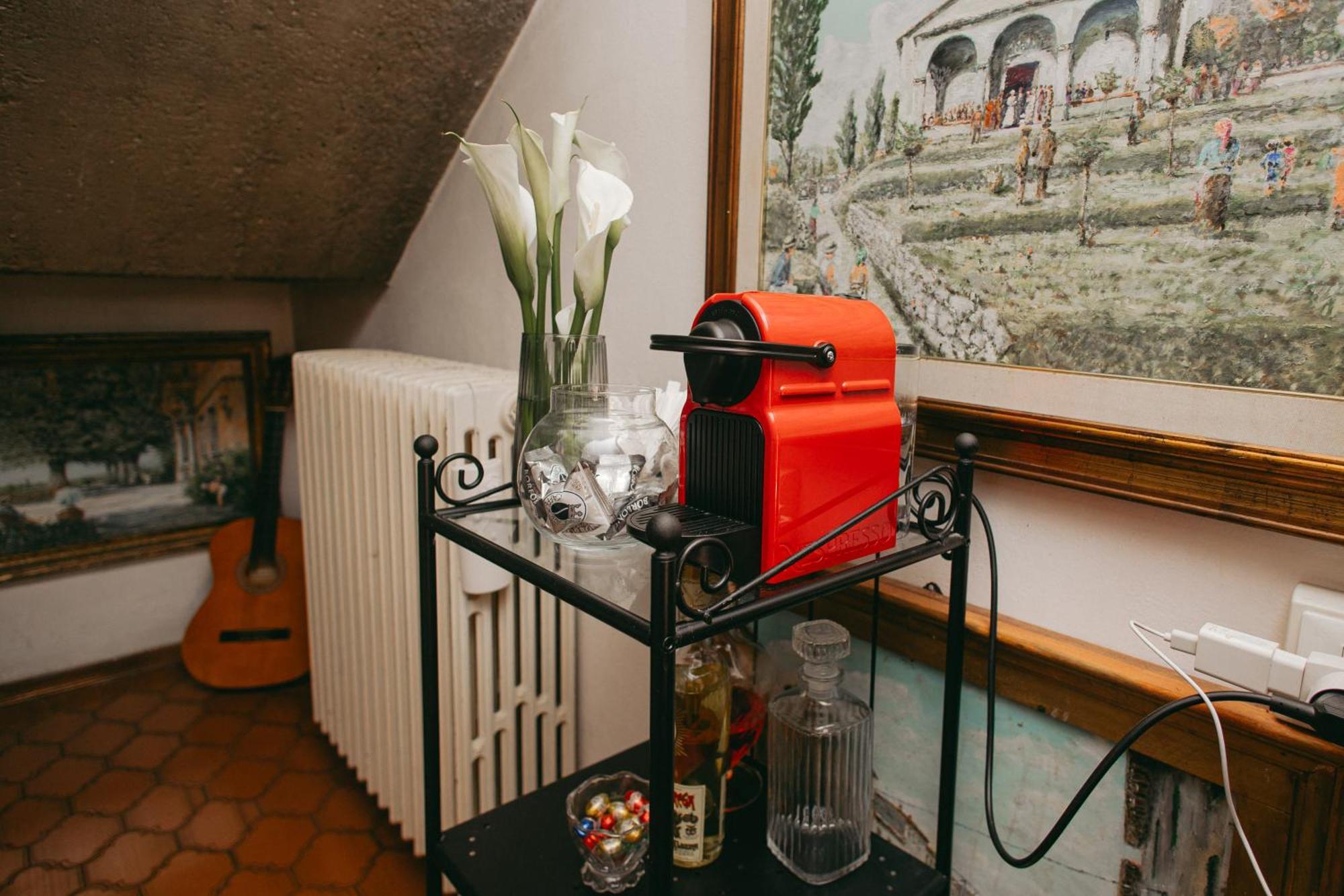 Enzo'S House Hotel Лука Екстериор снимка