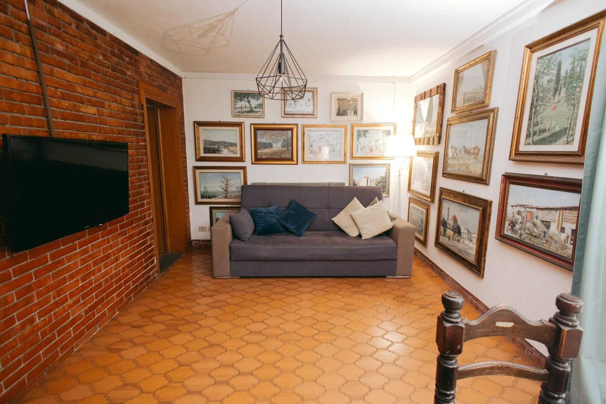 Enzo'S House Hotel Лука Екстериор снимка